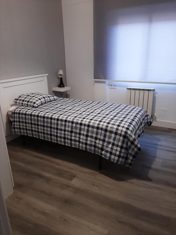 Versalles1 Apartman Avilés Kültér fotó